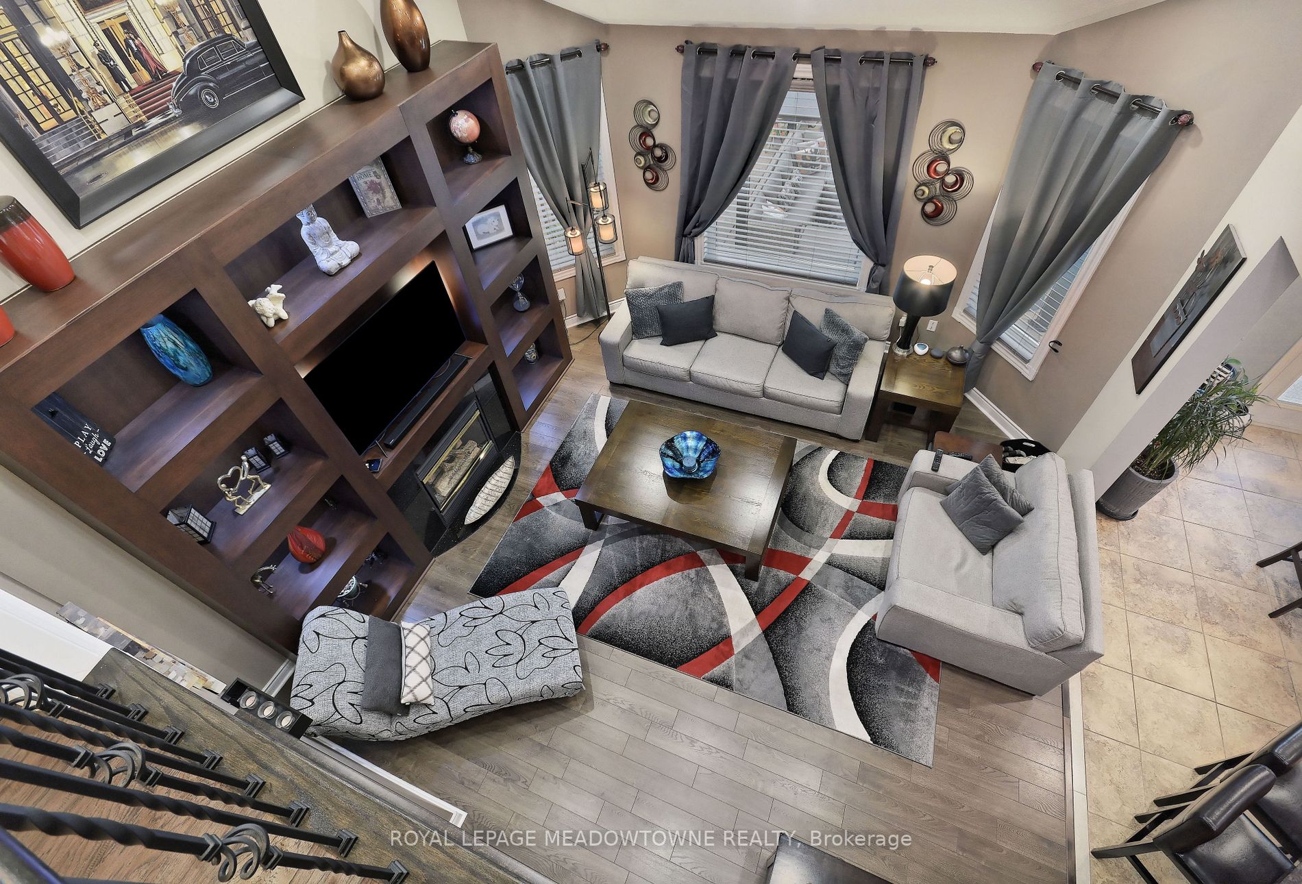 209 Cresthaven Rd