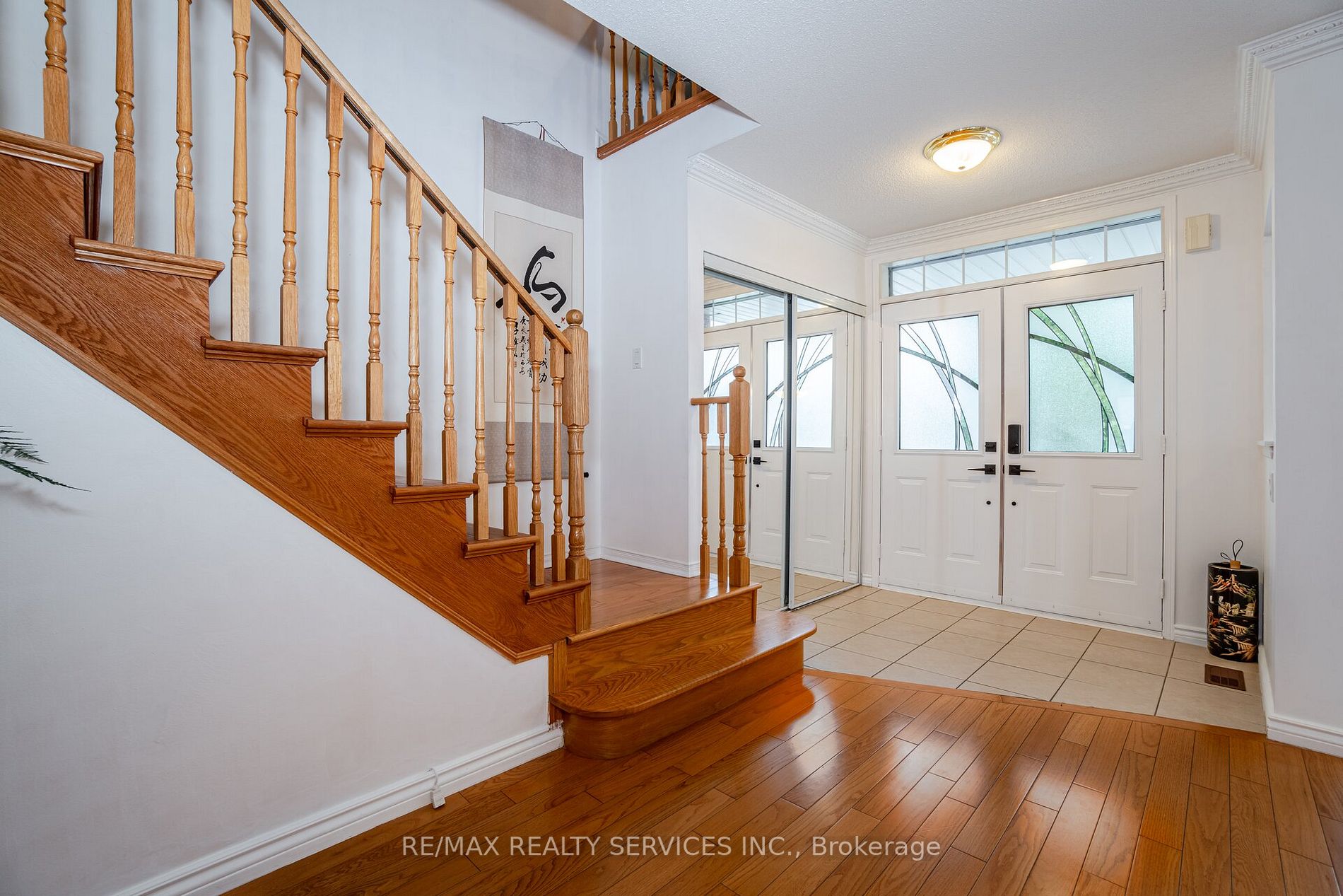 6 Courtsfield Cres