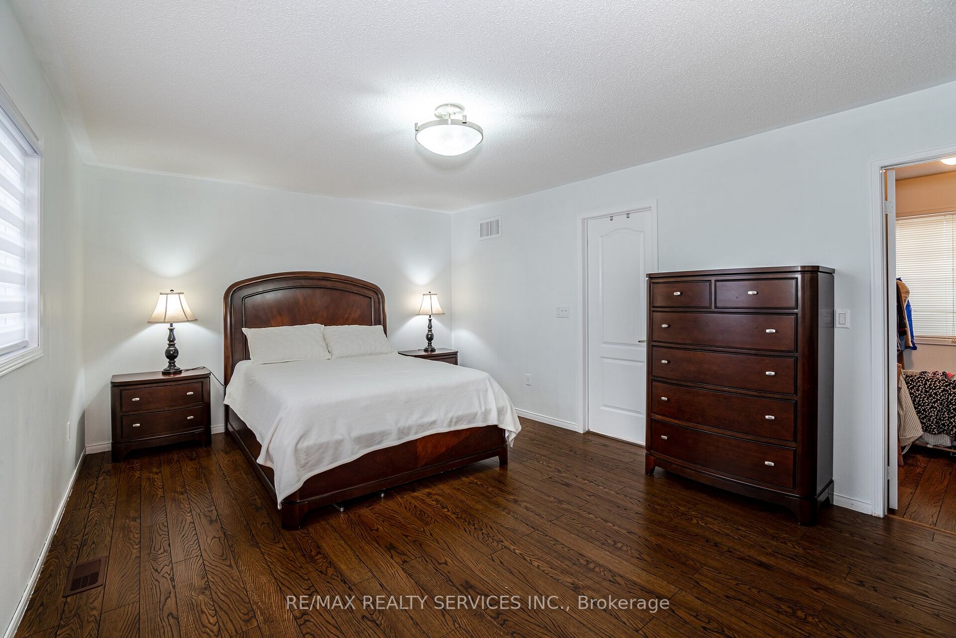 6 Courtsfield Cres
