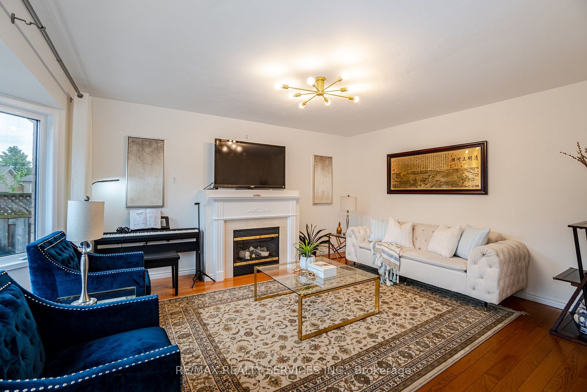 6 Courtsfield Cres