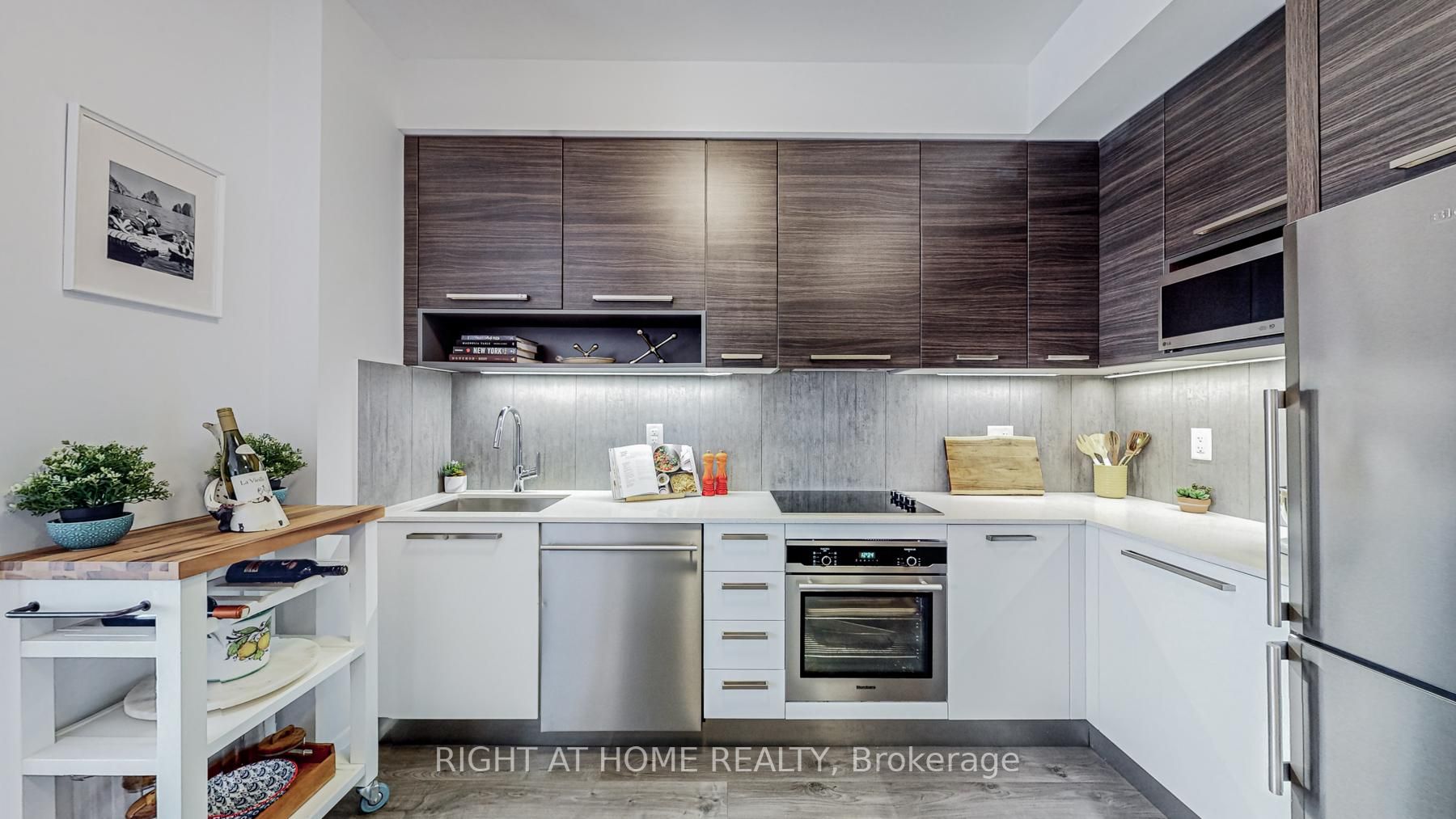 36 Park Lawn Rd, #1308