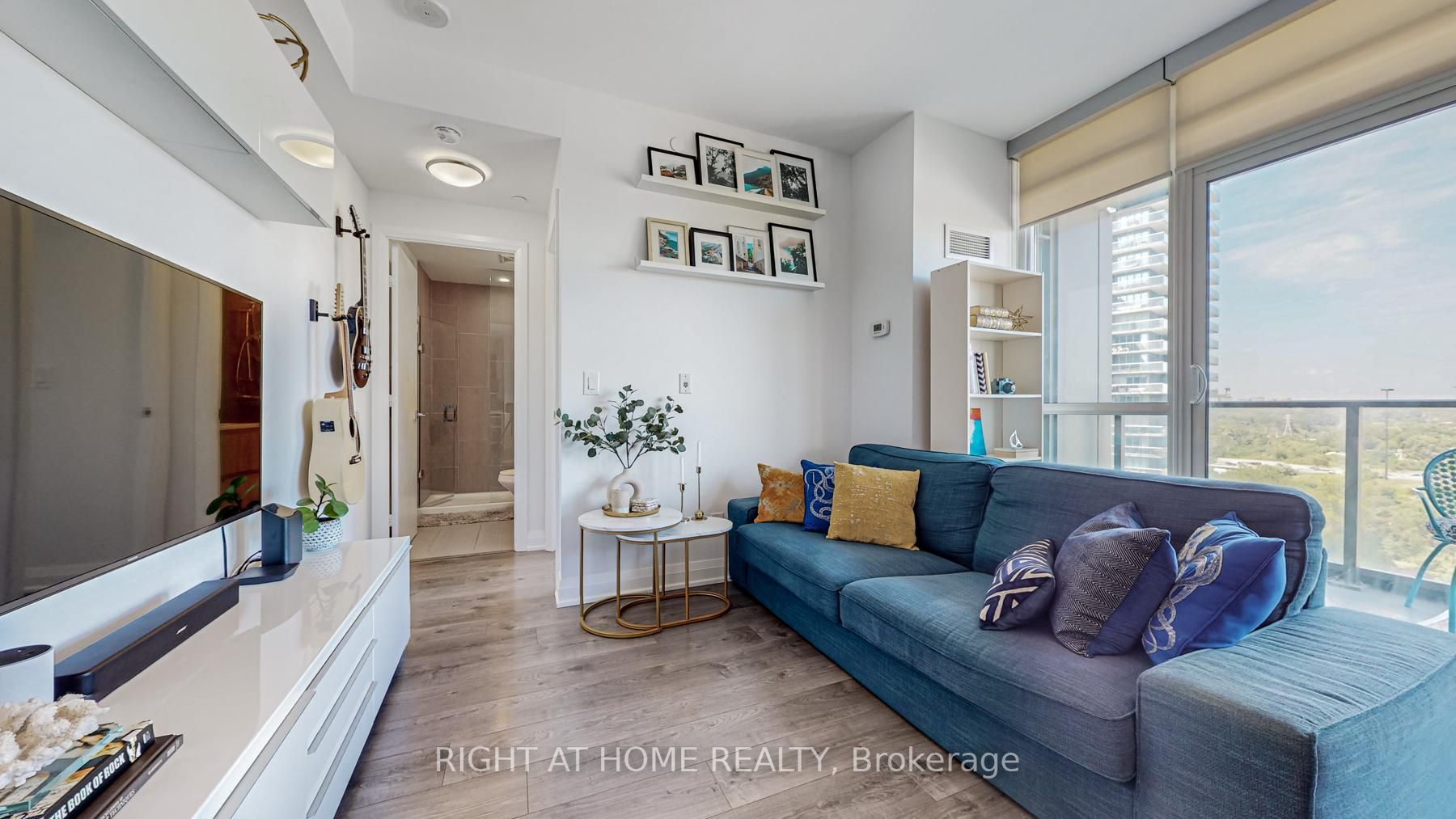 36 Park Lawn Rd, #1308