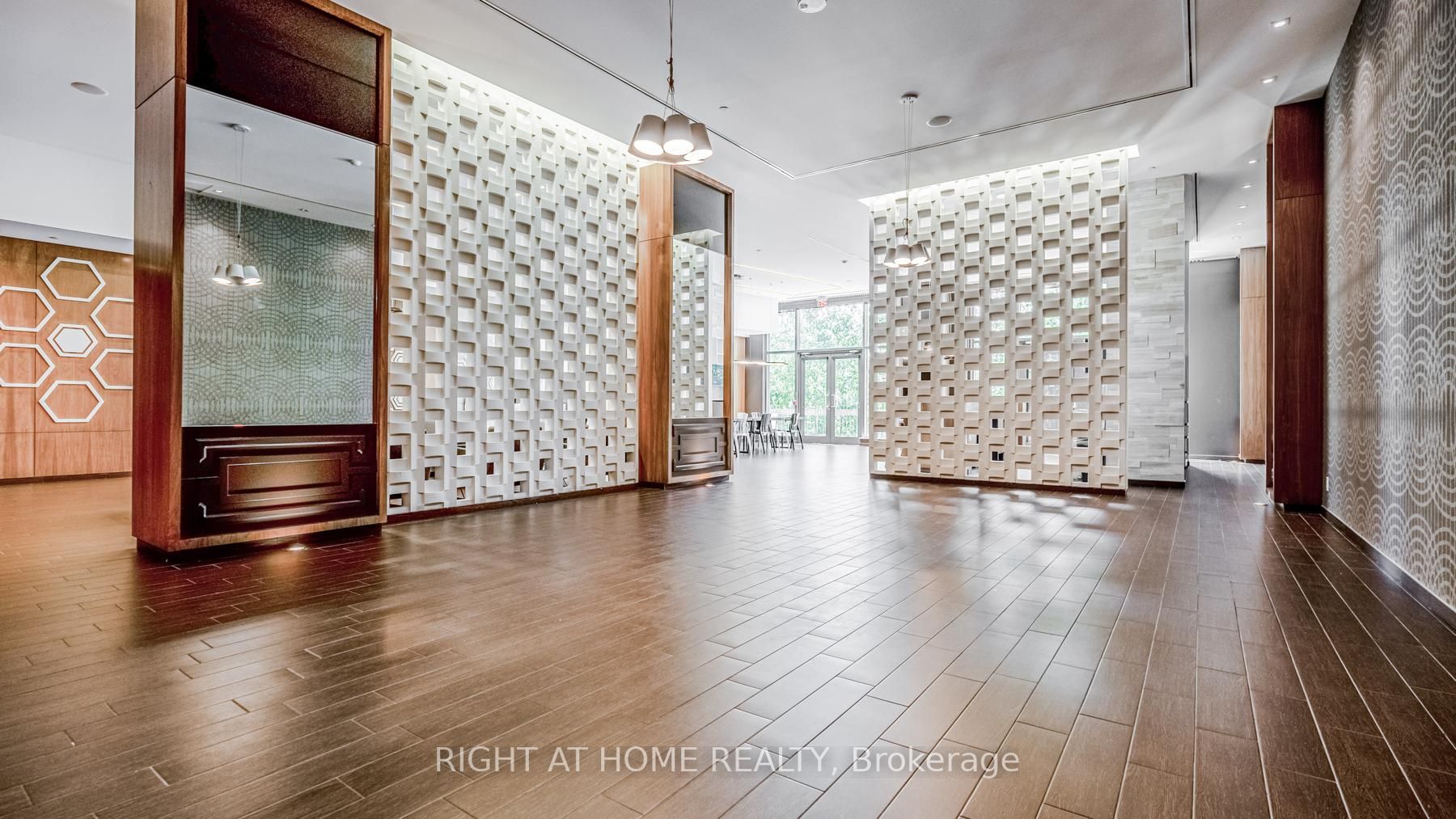 36 Park Lawn Rd, #1308
