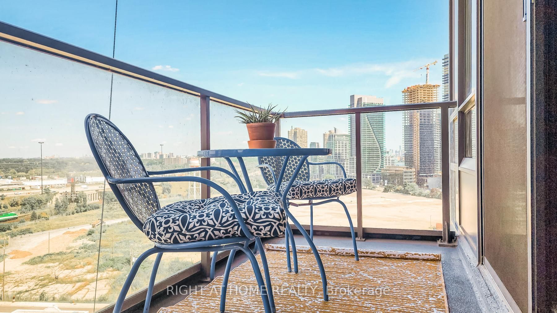 36 Park Lawn Rd, #1308