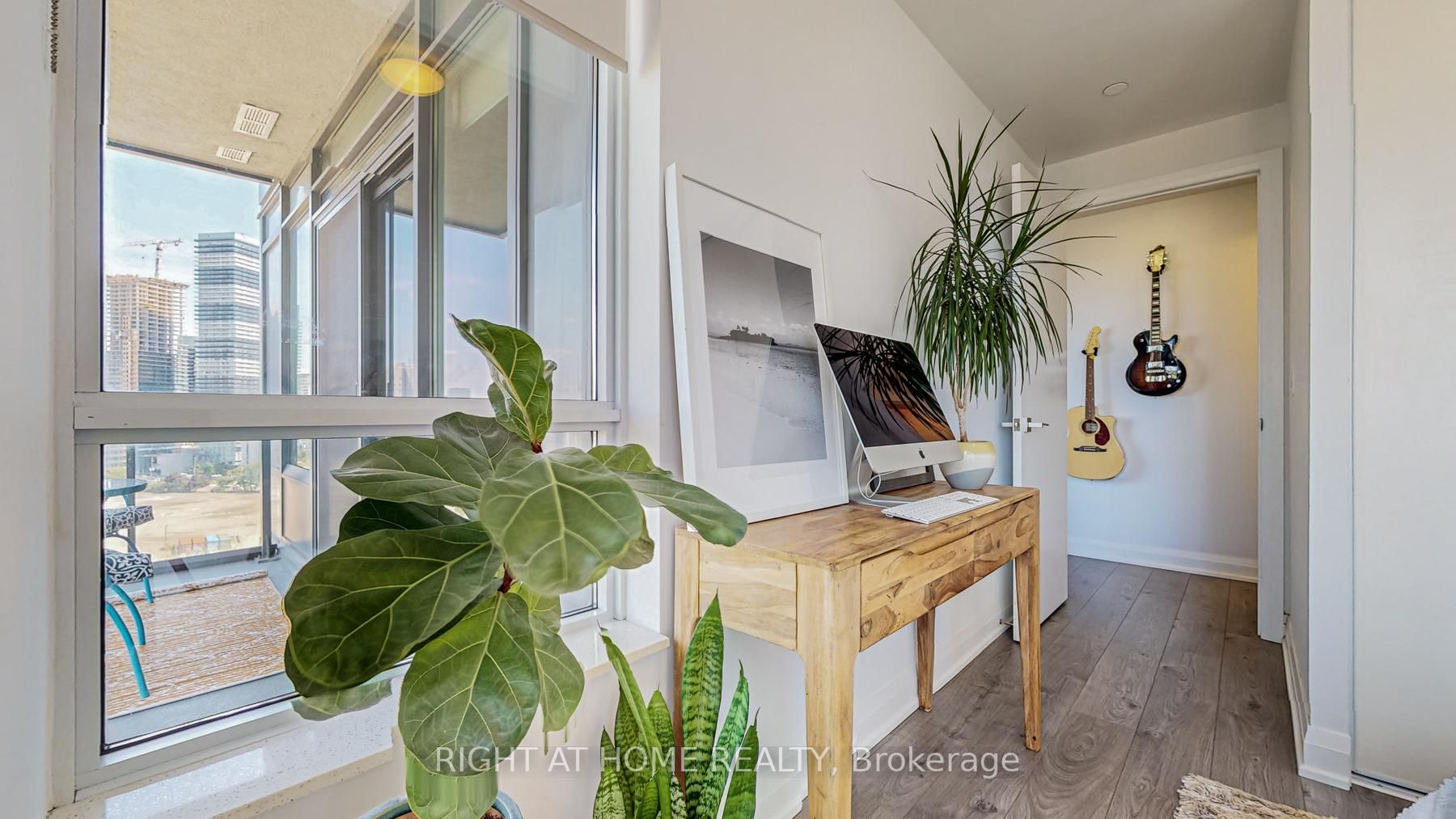 36 Park Lawn Rd, #1308