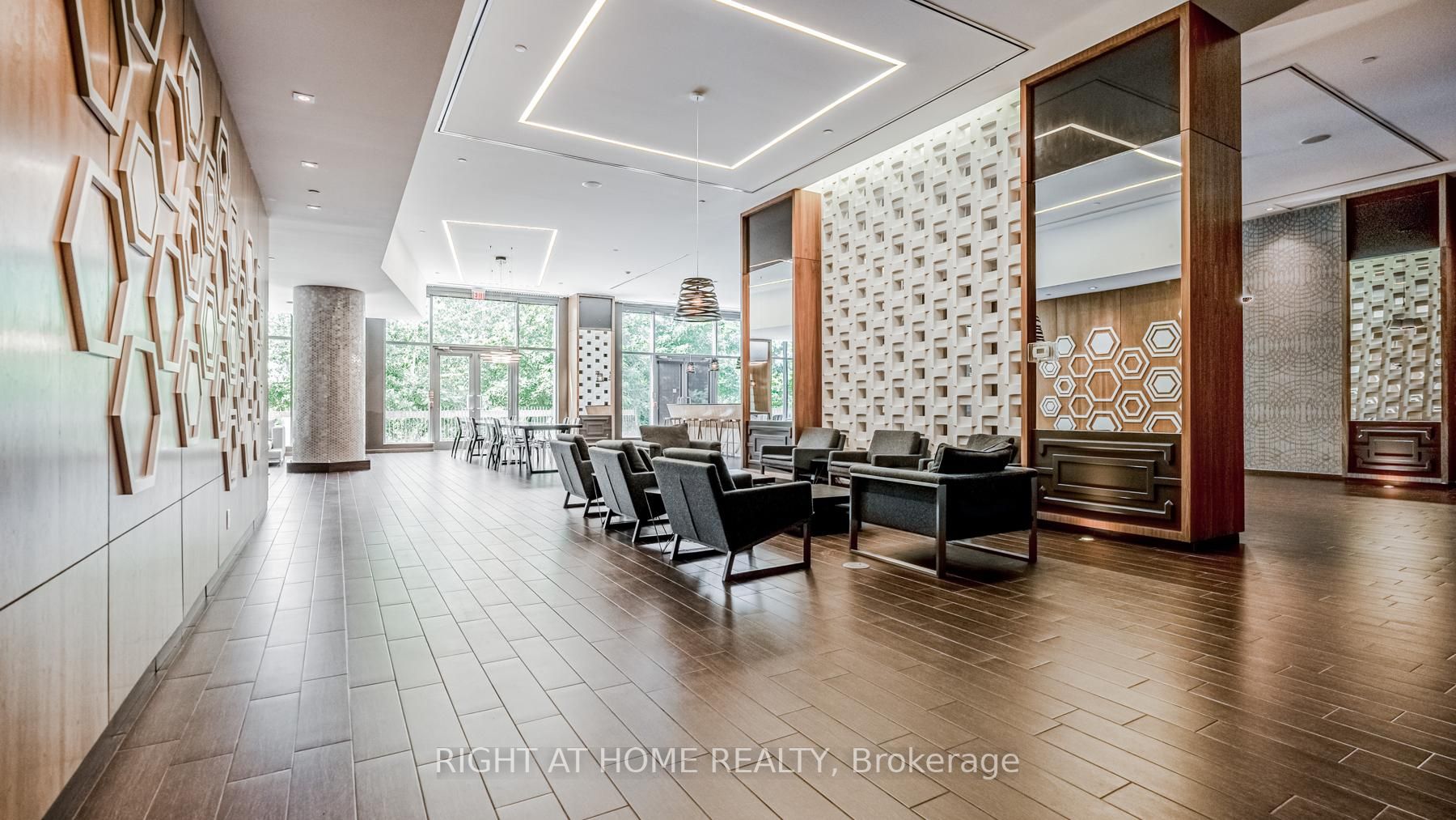 36 Park Lawn Rd, #1308