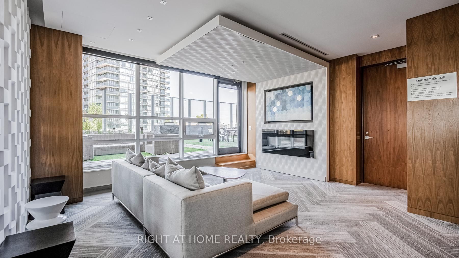 36 Park Lawn Rd, #1308