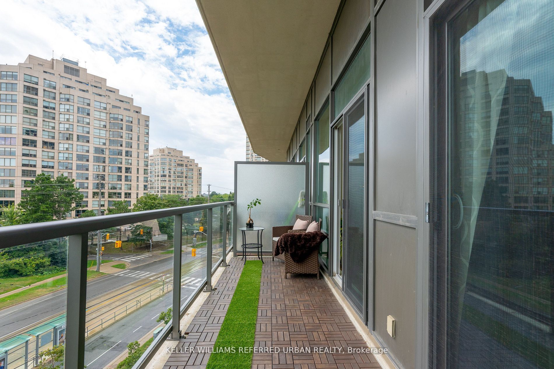 2240 Lake Shore Blvd W, #315