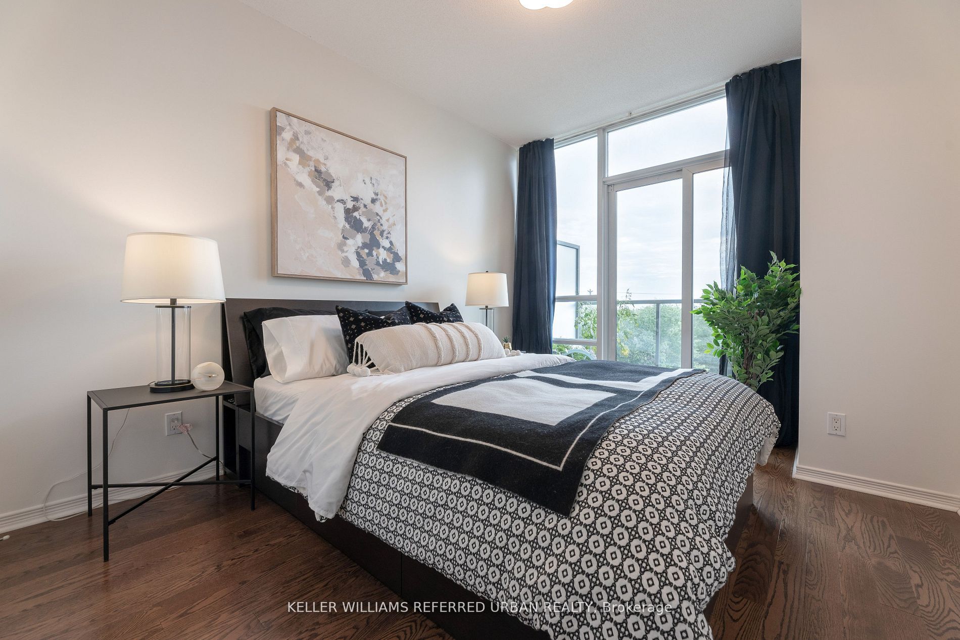 2240 Lake Shore Blvd W, #315