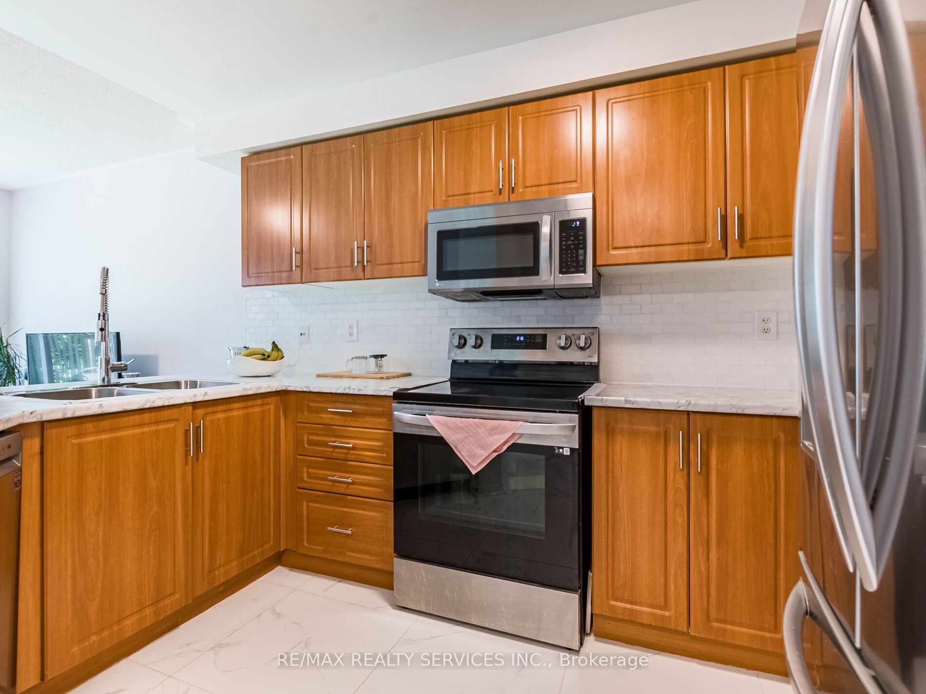 28 Plum Hollow Crt