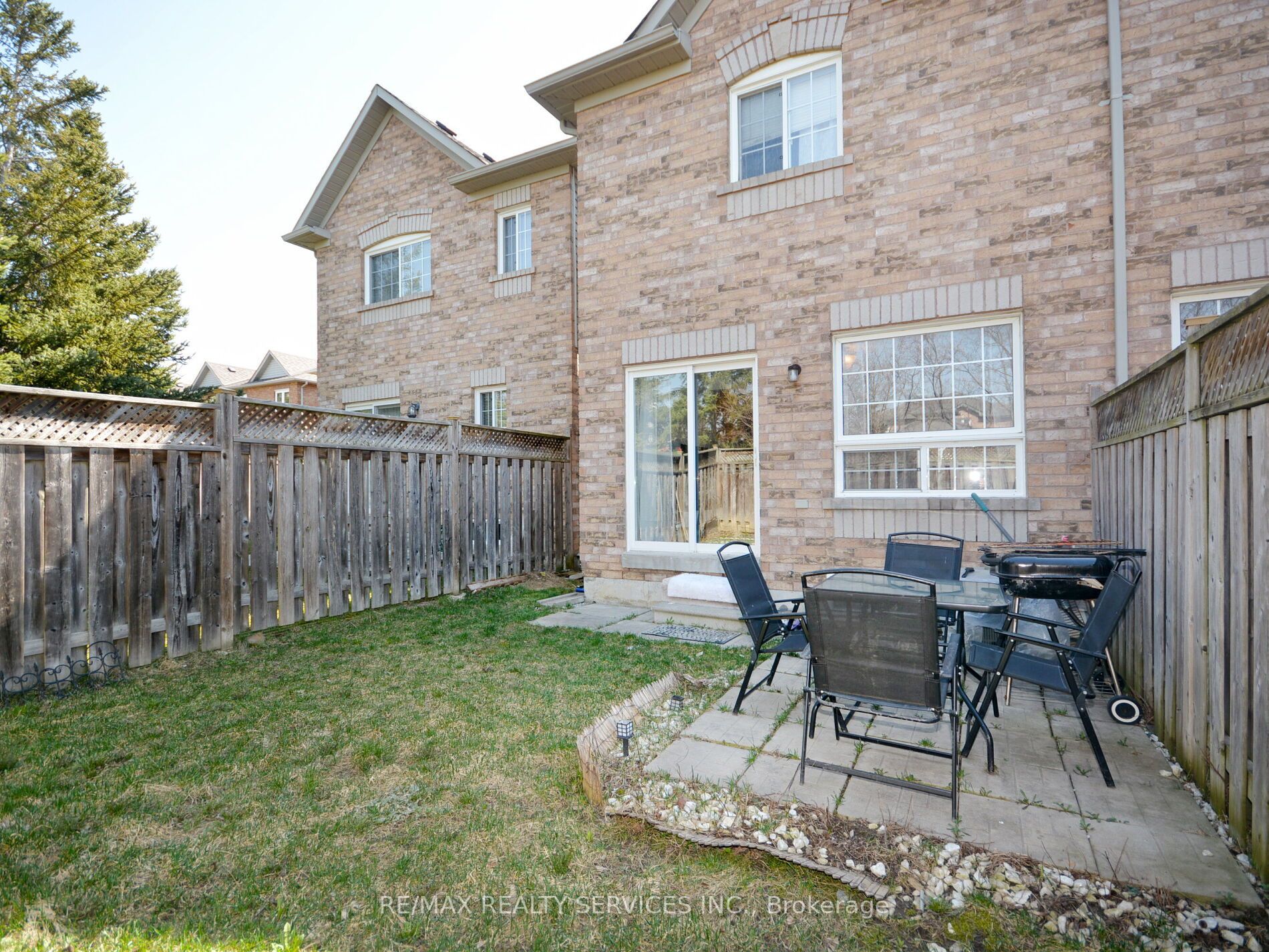 28 Plum Hollow Crt