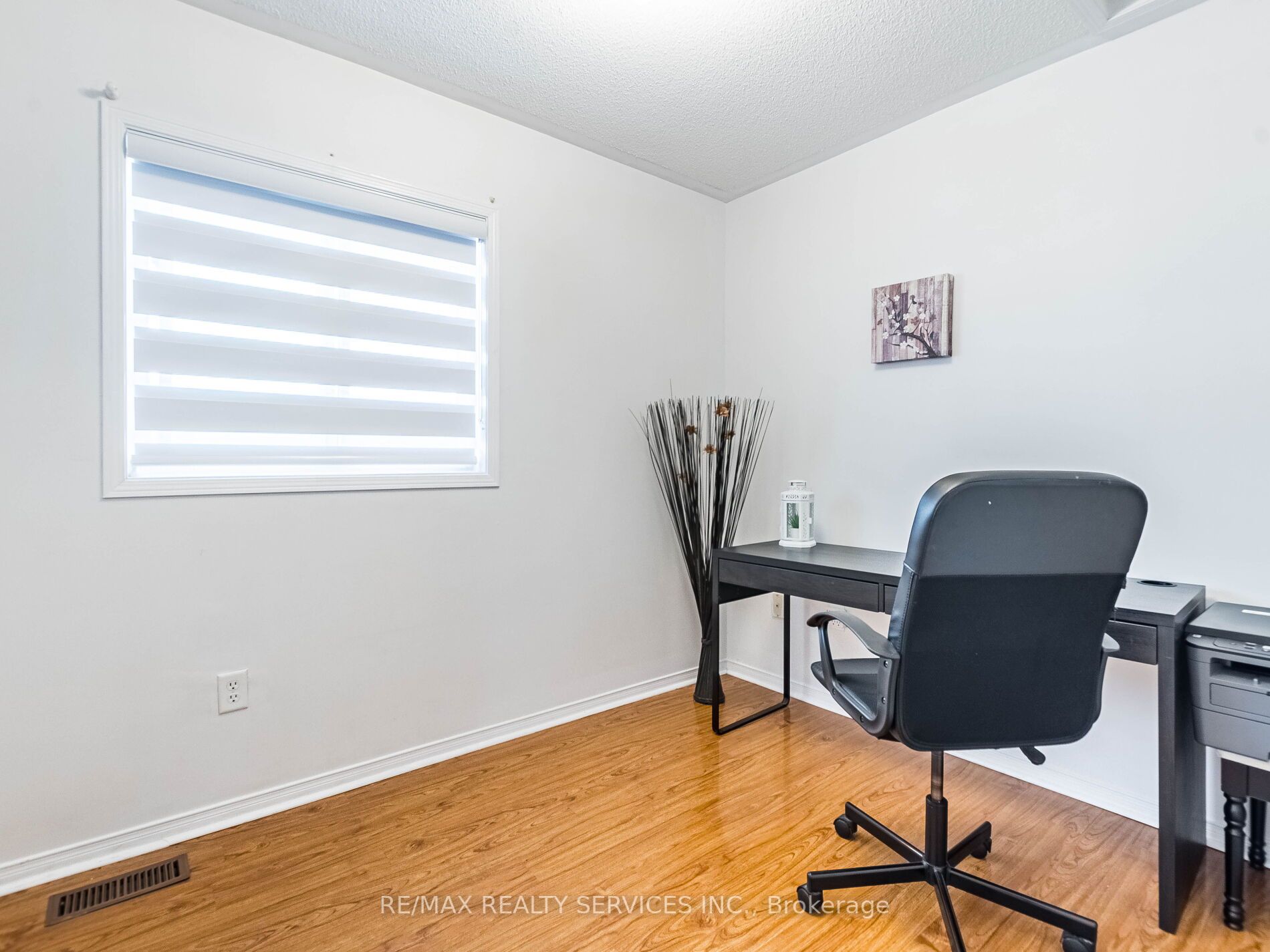 28 Plum Hollow Crt