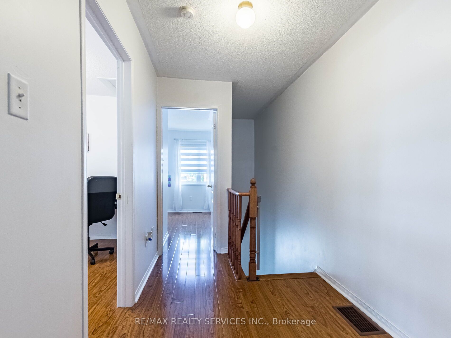 28 Plum Hollow Crt