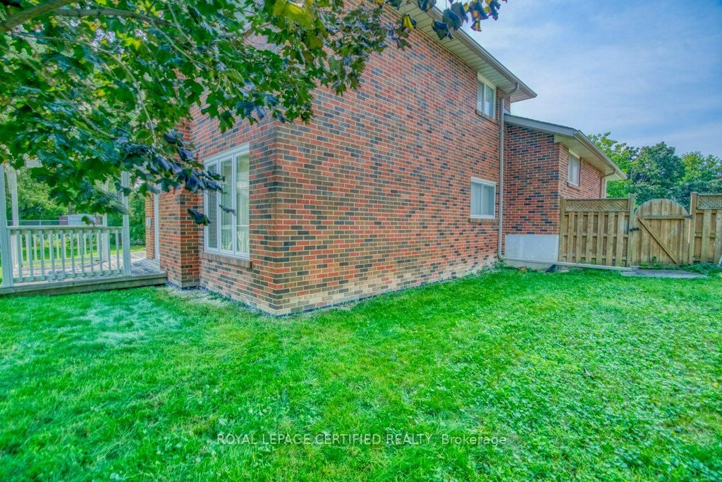 32 Duncannon Cres
