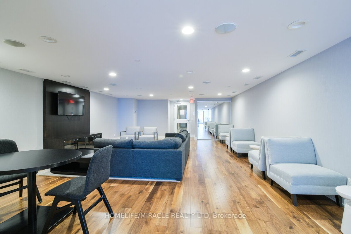 2220 Lake Shore Blvd W, #4208