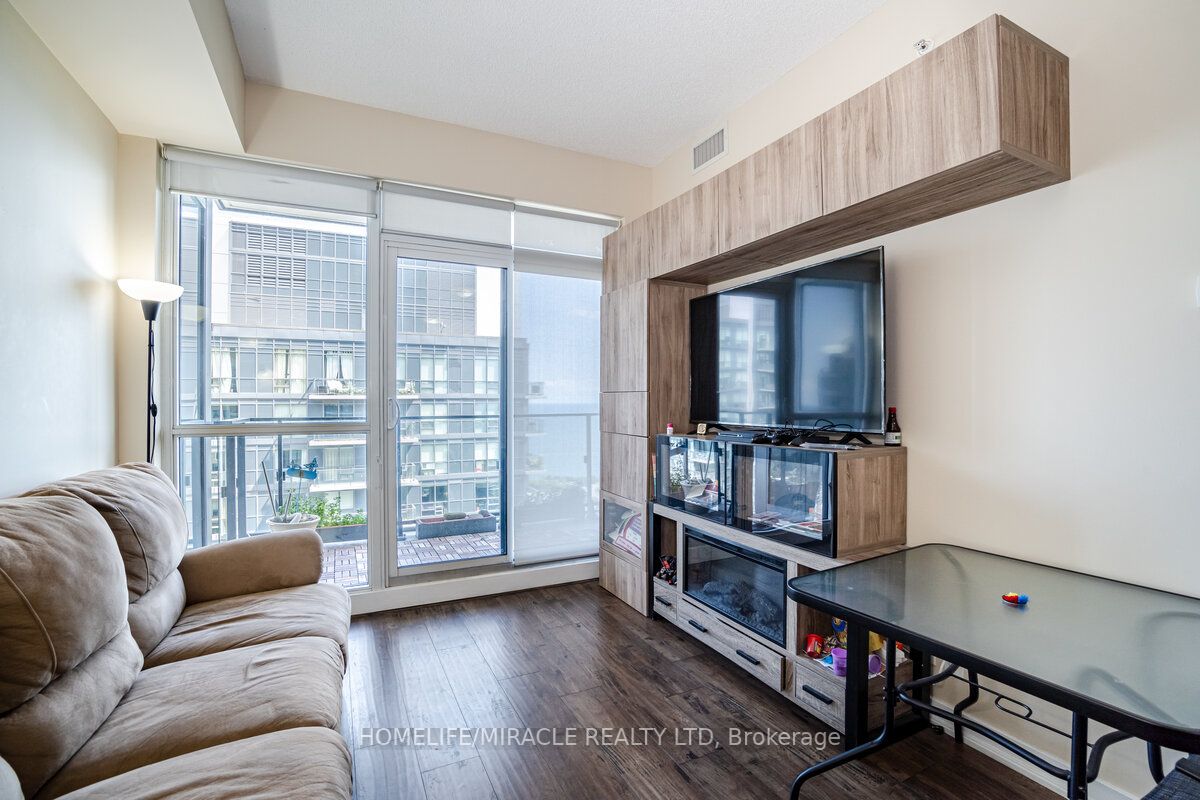 2220 Lake Shore Blvd W, #4208