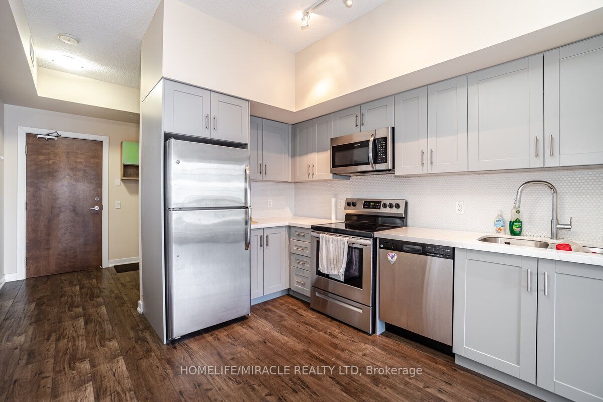 2220 Lake Shore Blvd W, #4208