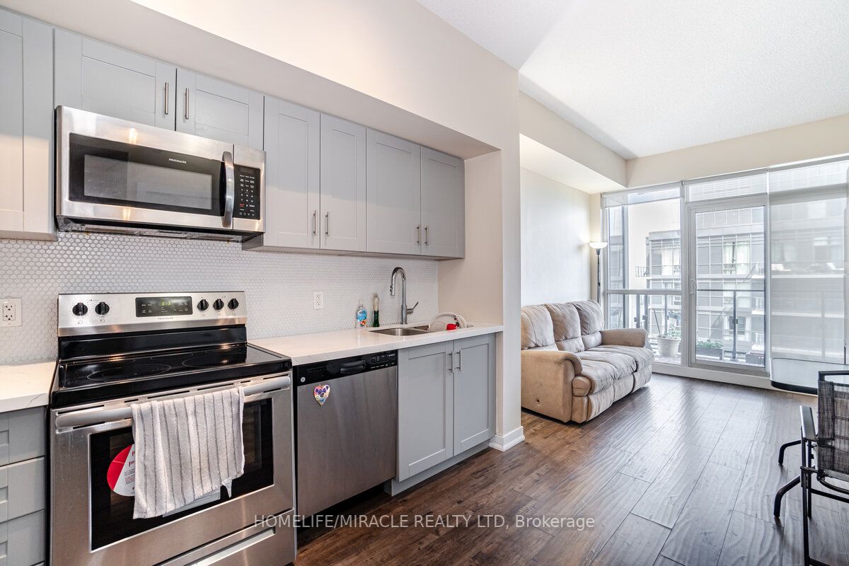 2220 Lake Shore Blvd W, #4208