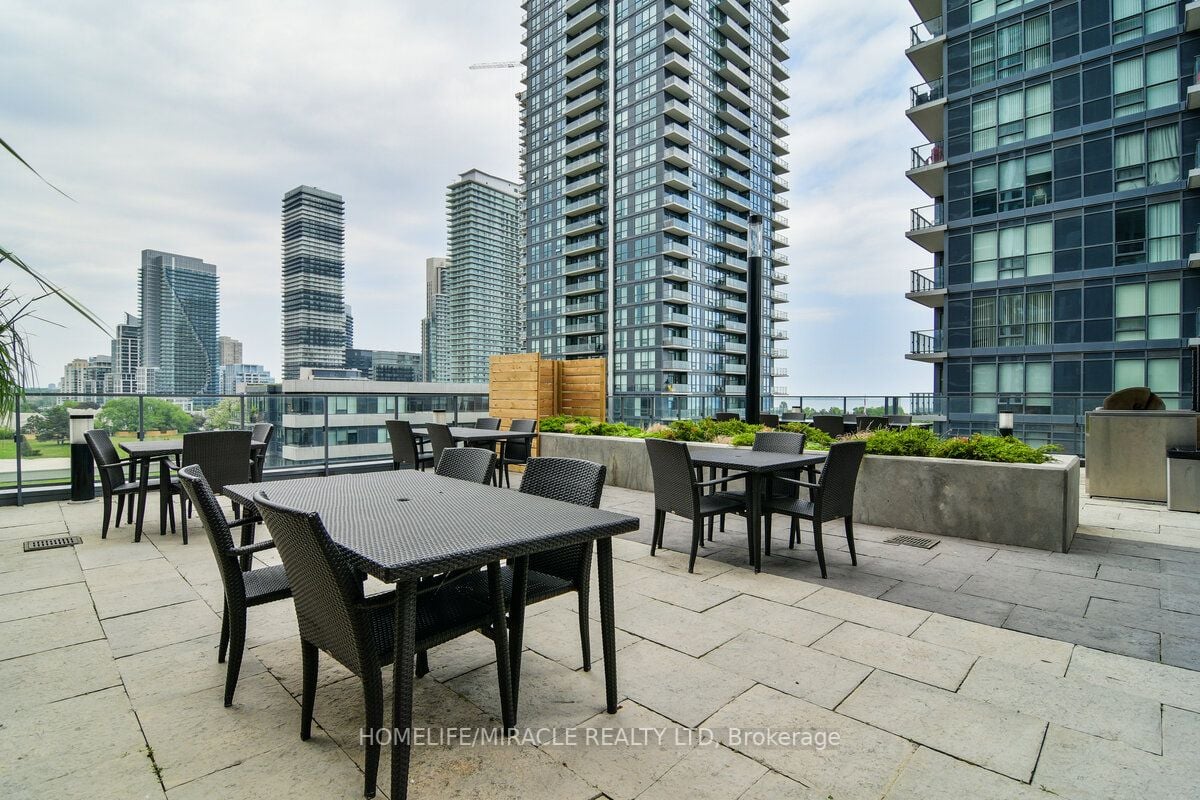 2220 Lake Shore Blvd W, #4208