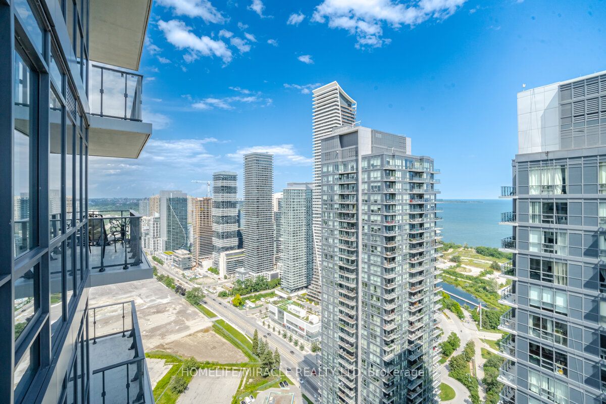 2220 Lake Shore Blvd W, #4208
