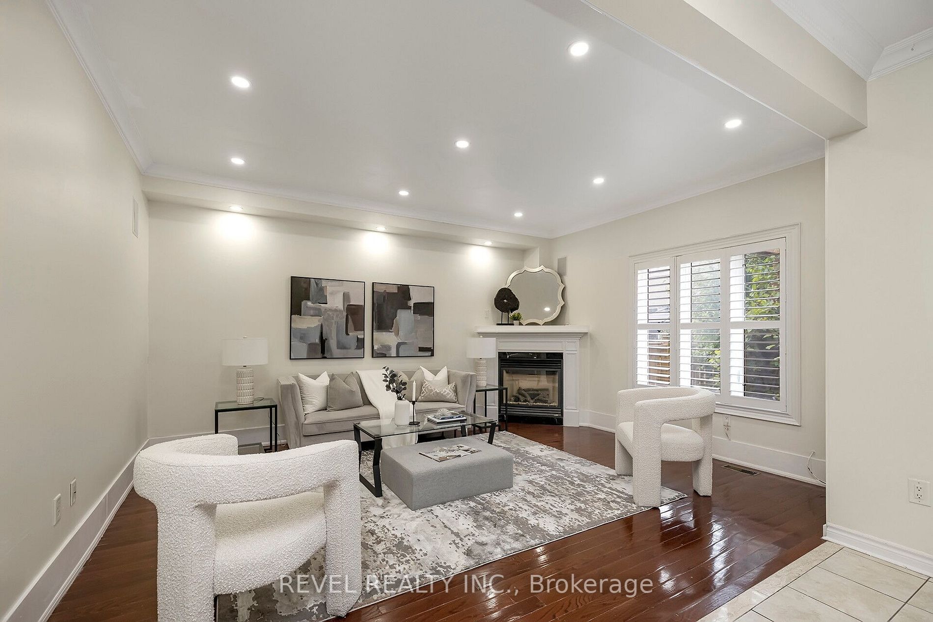 18 Iverson Dr