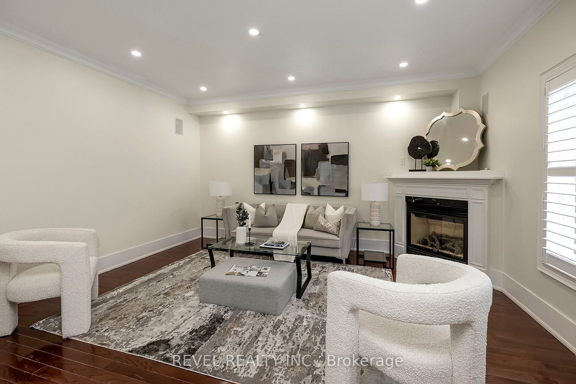 18 Iverson Dr