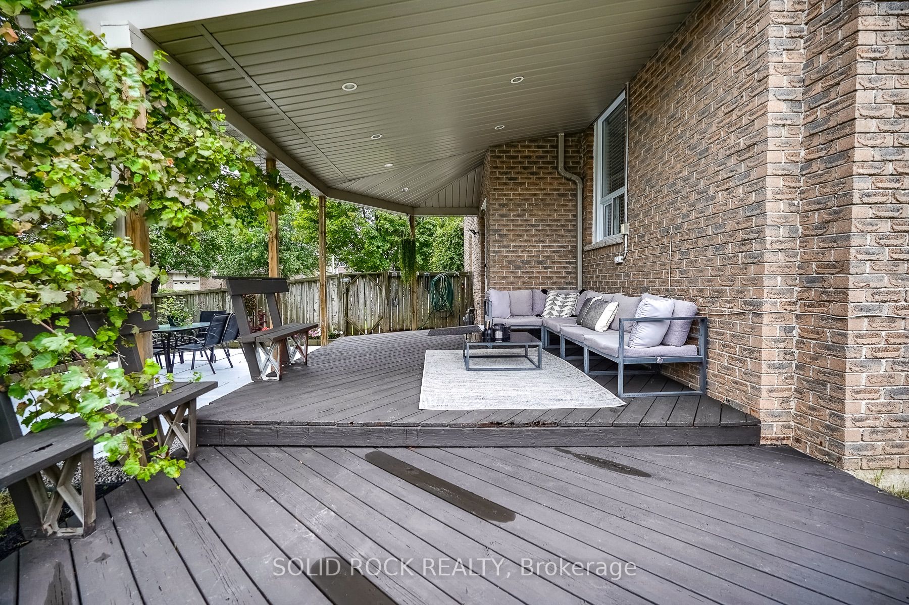 3036 Plum Tree Crt