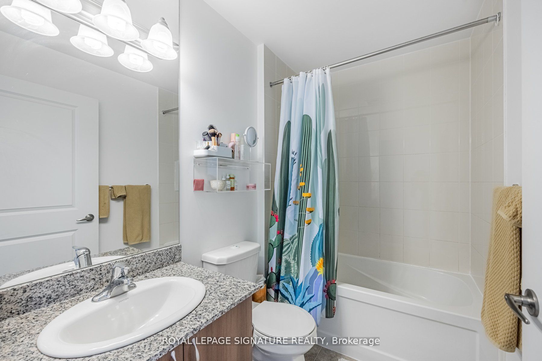 1638 Bloor St, #407