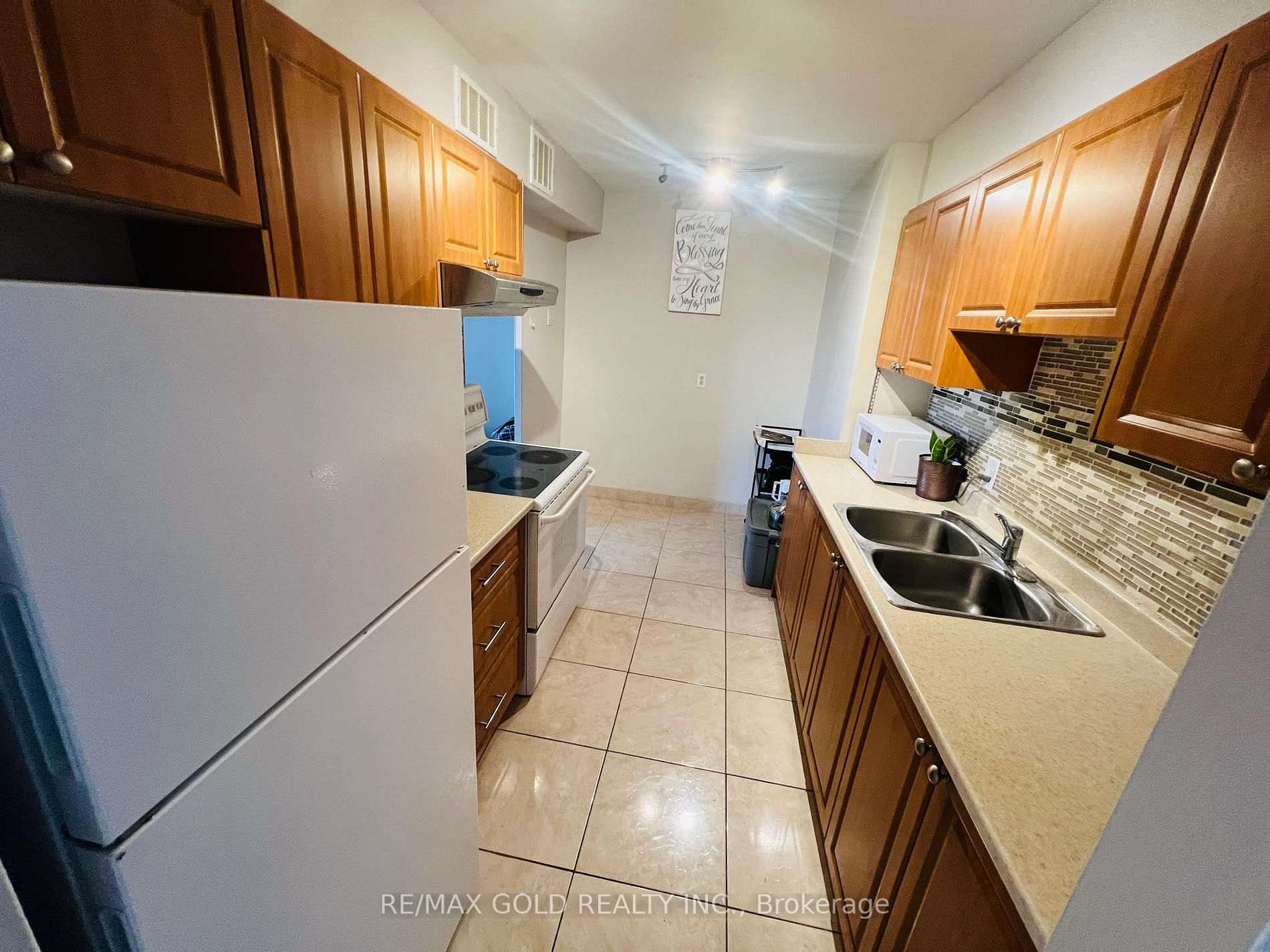 2835 Islington Ave, #515