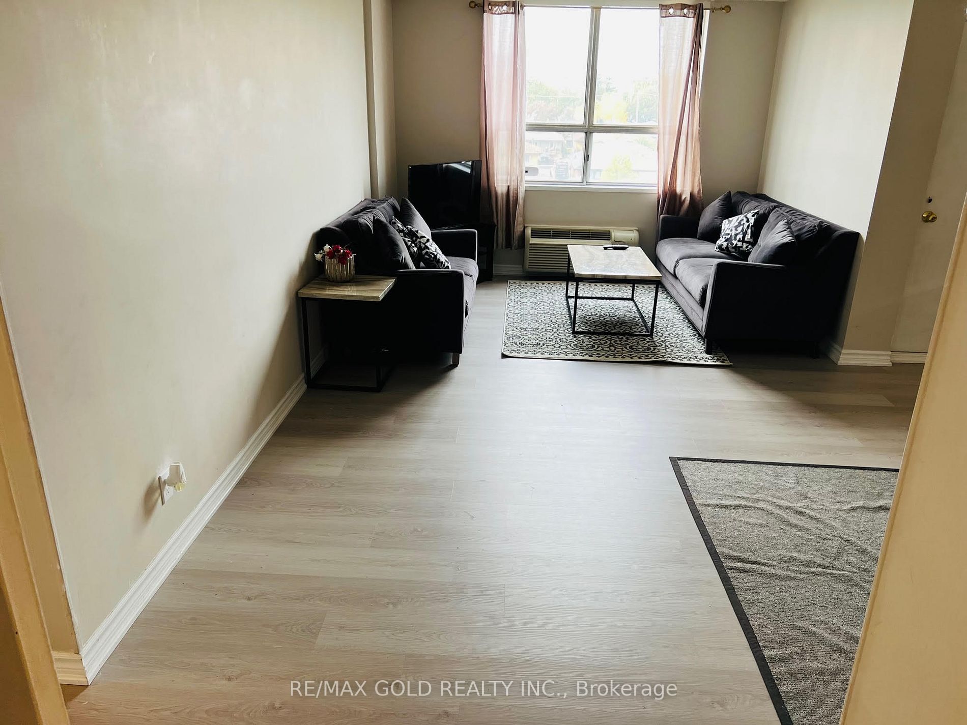 2835 Islington Ave, #515
