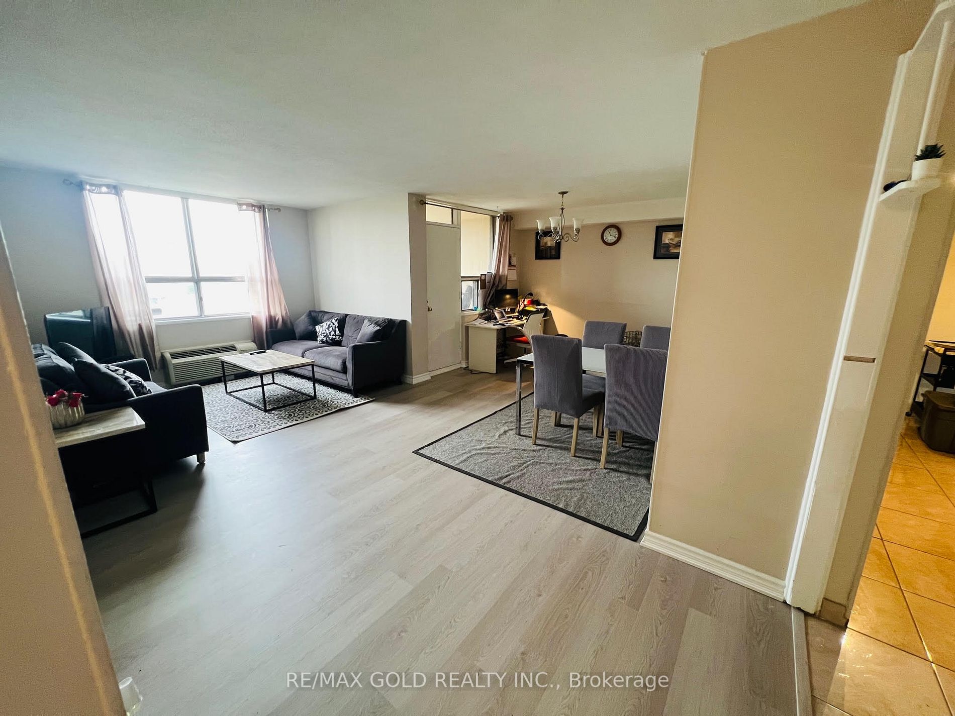 2835 Islington Ave, #515