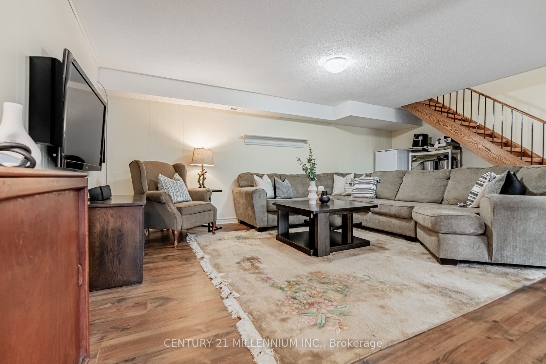 4 Birchview Drive