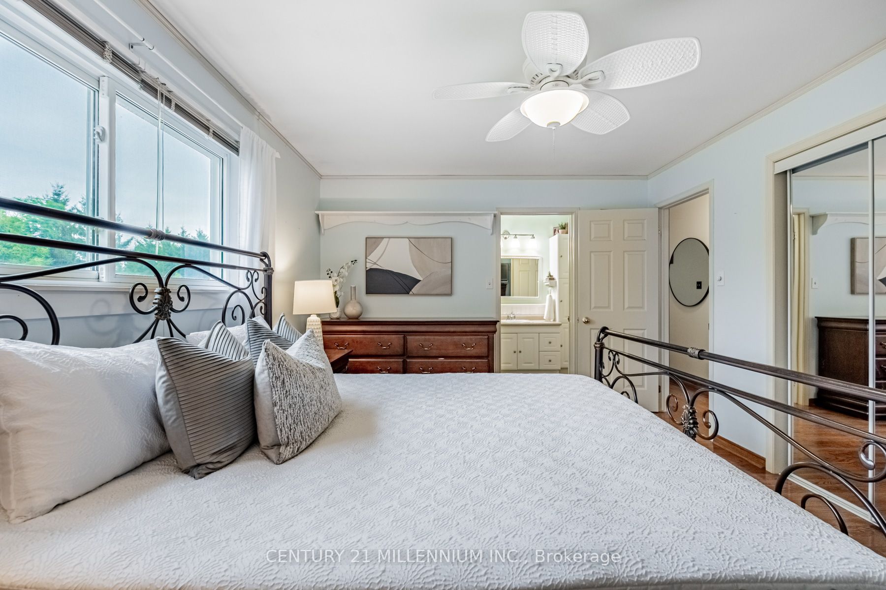 4 Birchview Drive