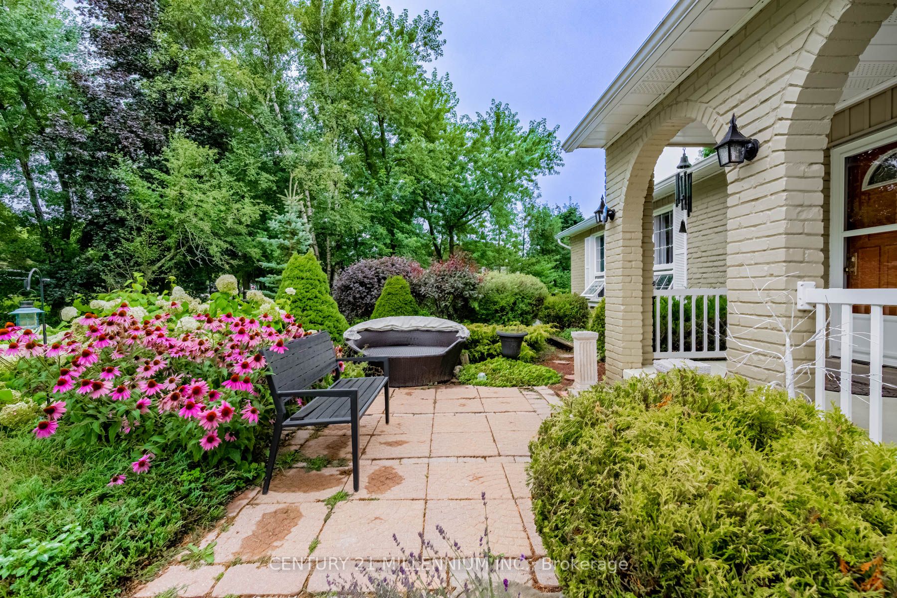 4 Birchview Drive