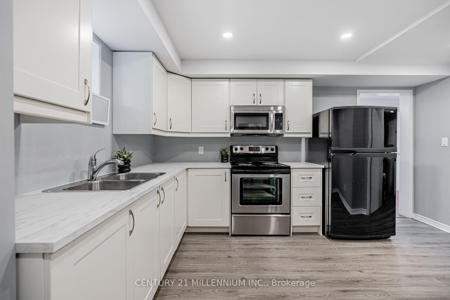 4 Birchview Drive