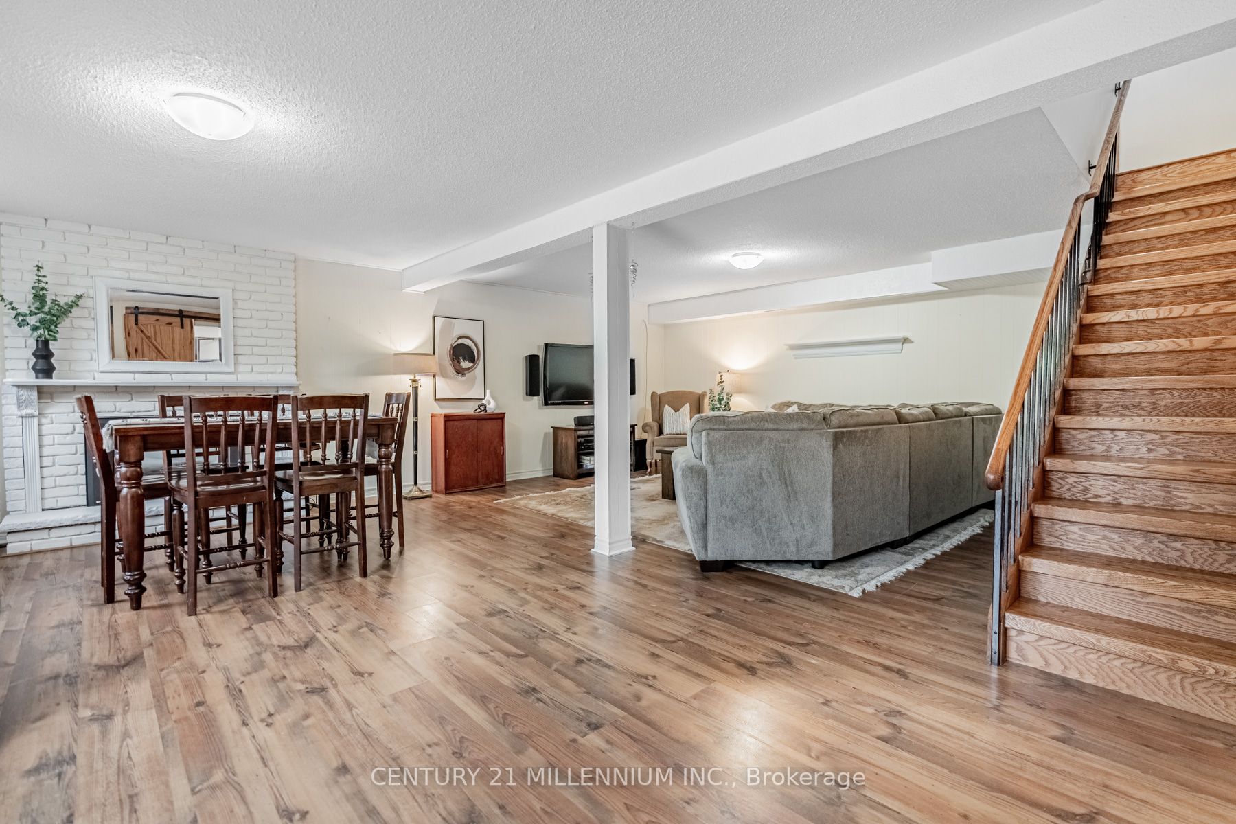 4 Birchview Drive