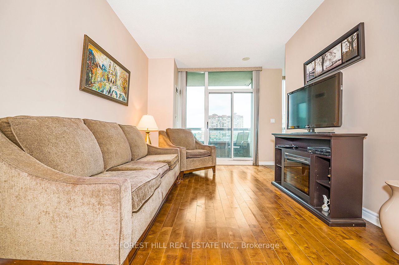 3504 Hurontario St, #505