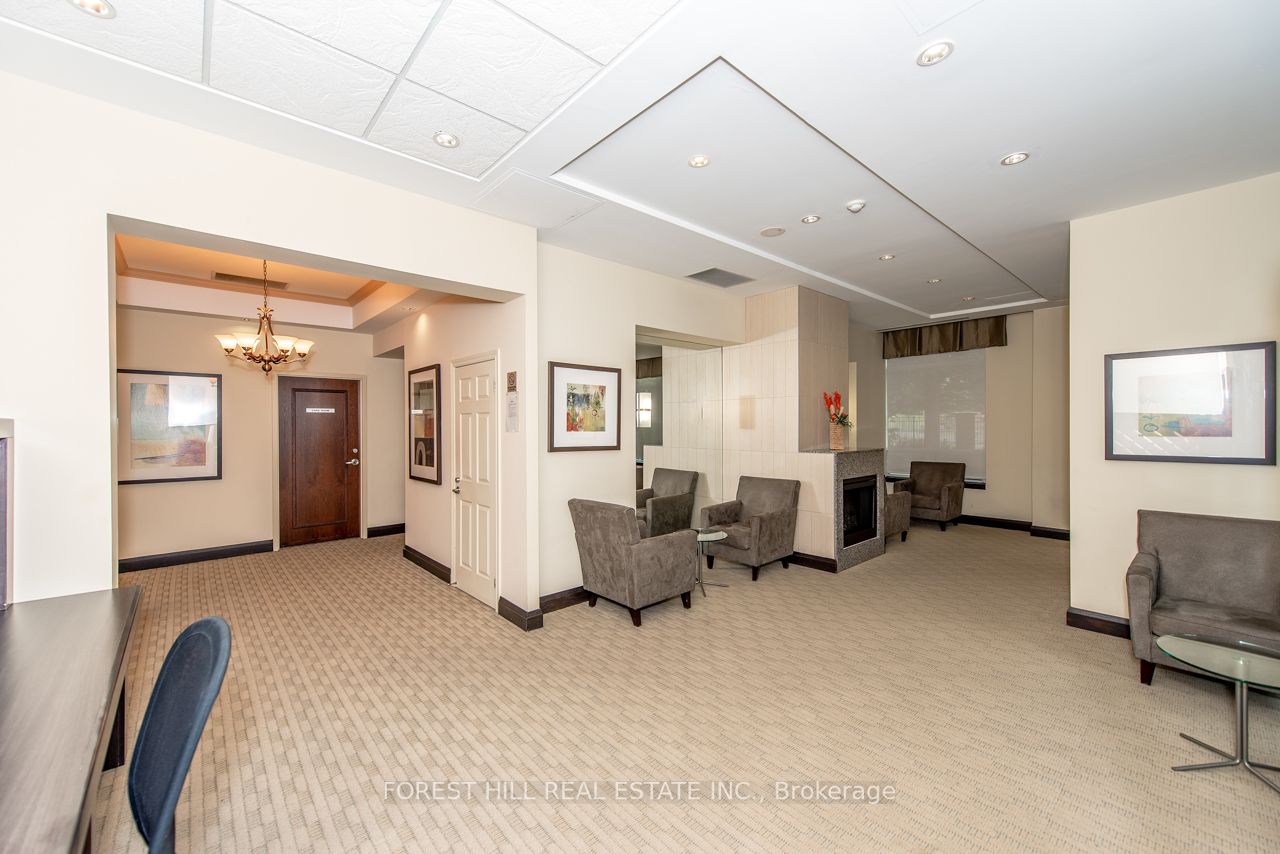 3504 Hurontario St, #505