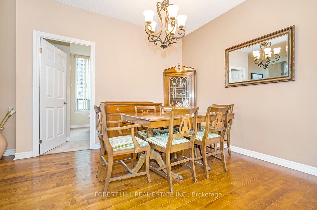 3504 Hurontario St, #505