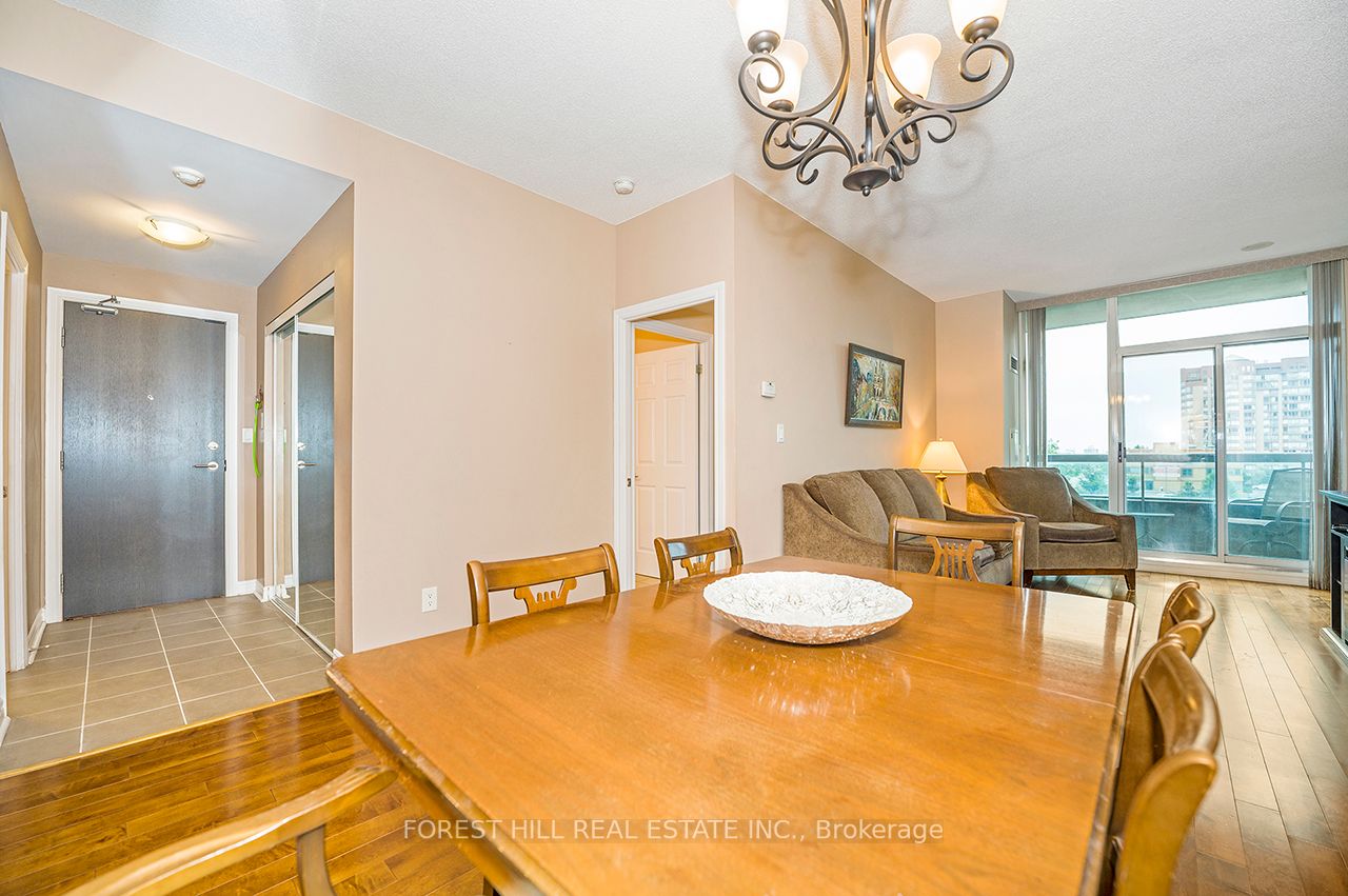3504 Hurontario St, #505