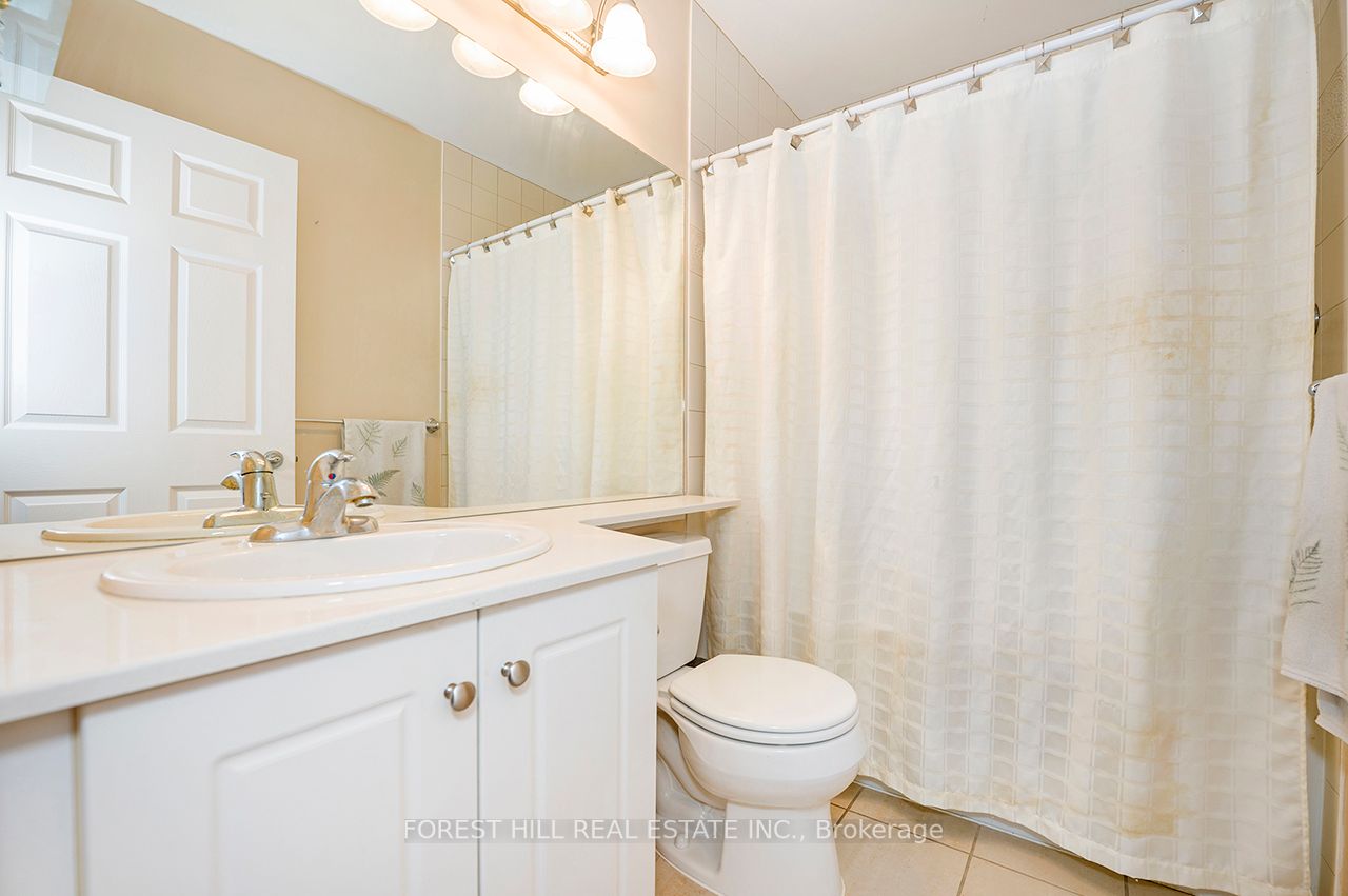 3504 Hurontario St, #505