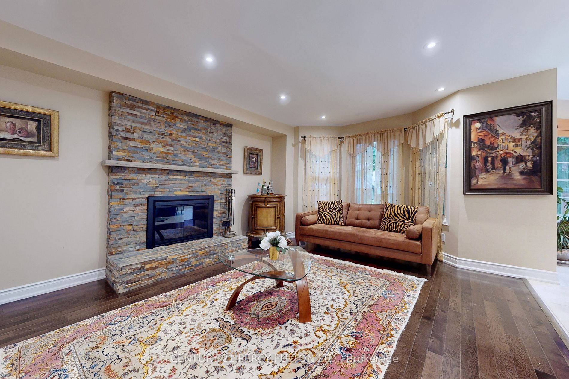 6576 Mockingbird Lane
