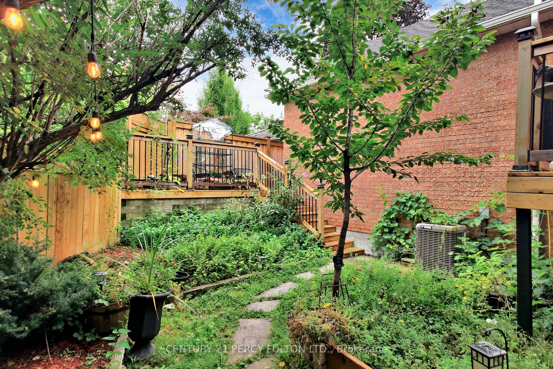 6576 Mockingbird Lane