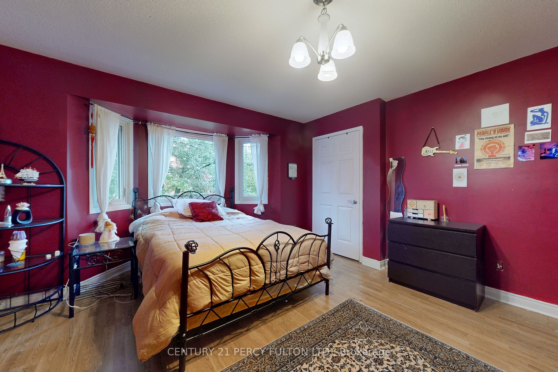 6576 Mockingbird Lane