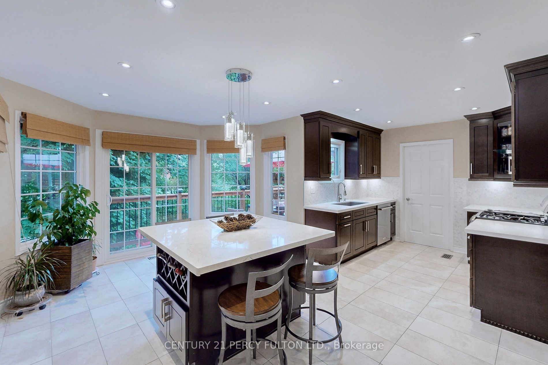 6576 Mockingbird Lane