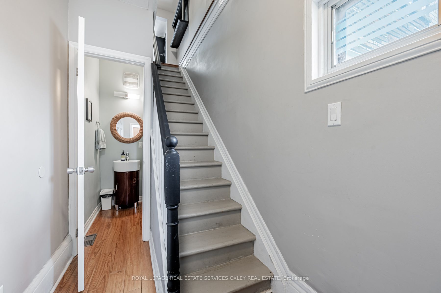 17 Garnet Ave