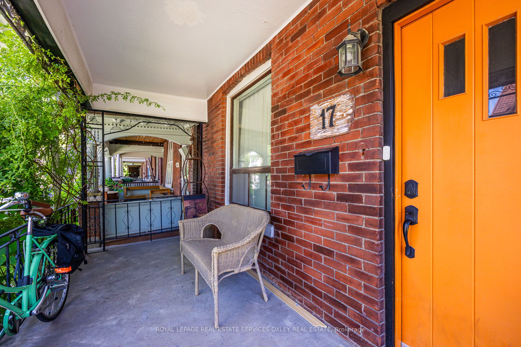 17 Garnet Ave