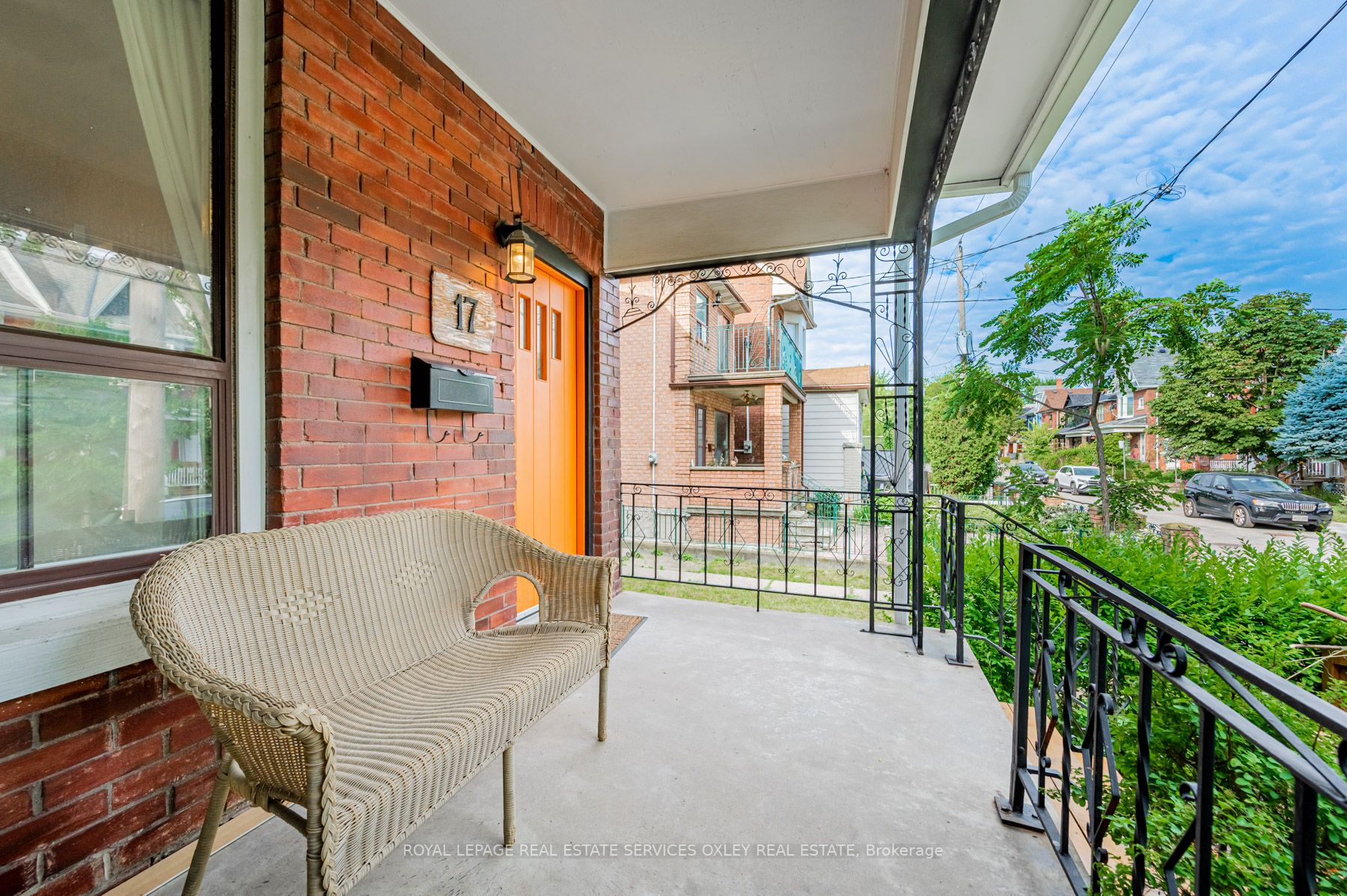 17 Garnet Ave