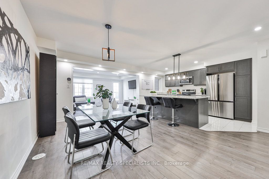 1222 Rose Way, #69