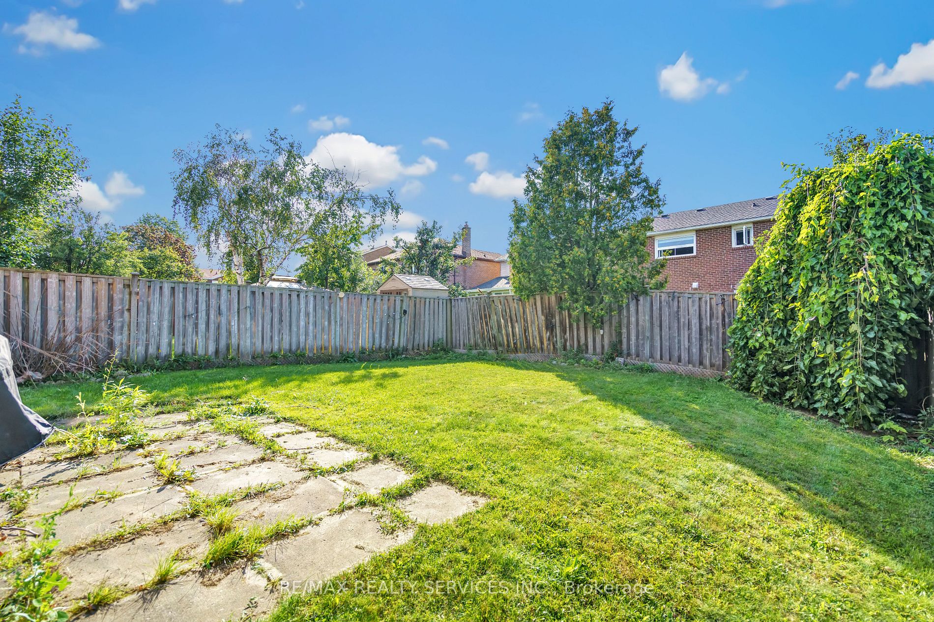 19 Nimrod Cres